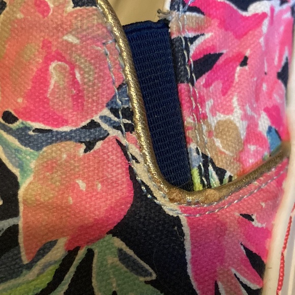 Lilly Pulitzer slip on shoes size 7 - Picture 2 of 11